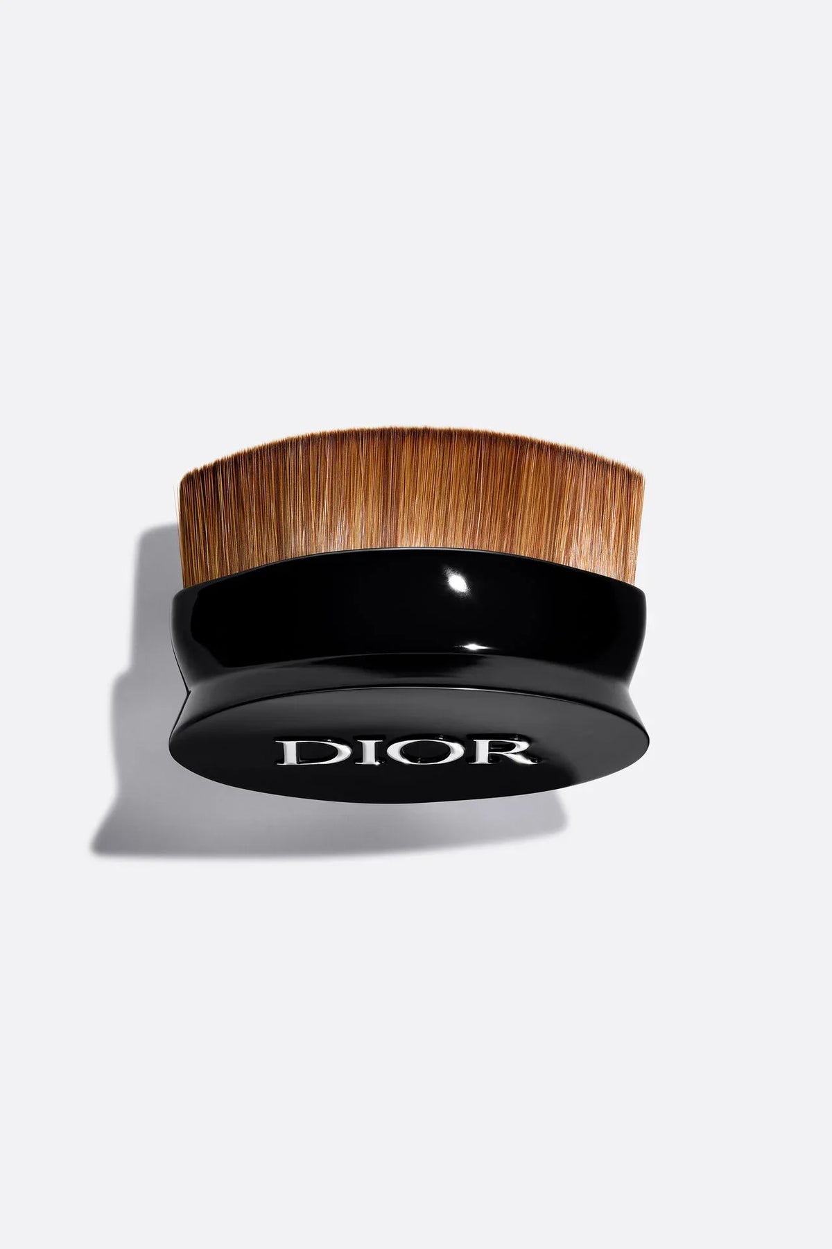 Multi-Use Complexion Kabuki Brush N° 18