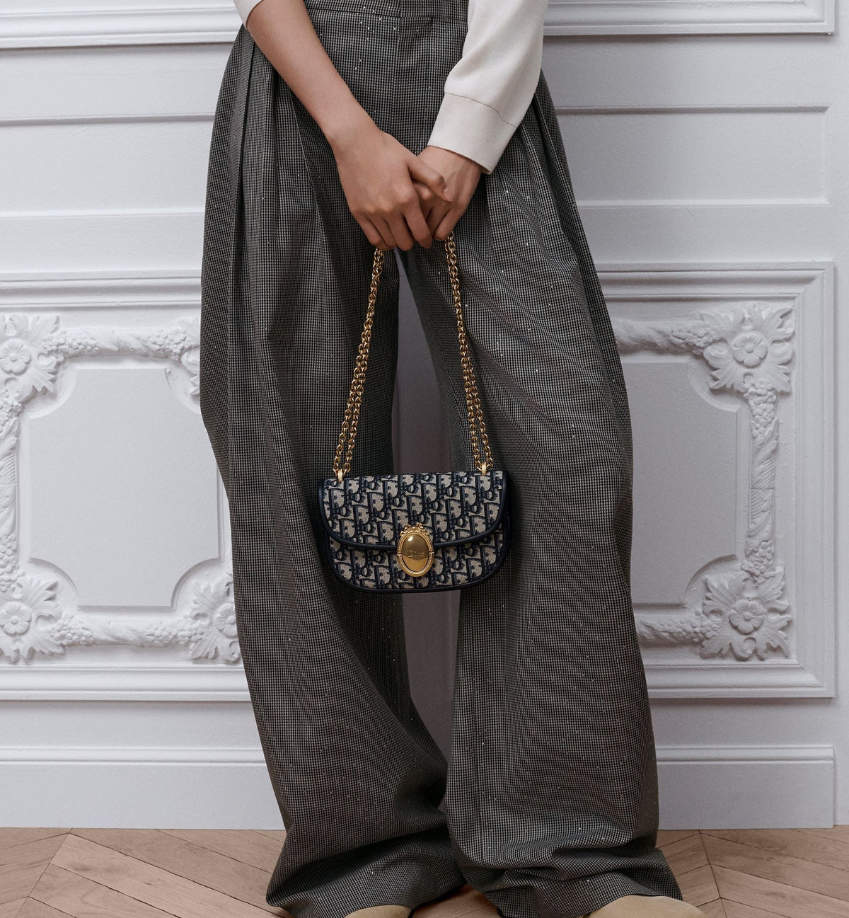 Women's Small Médaillon Flap Bag
