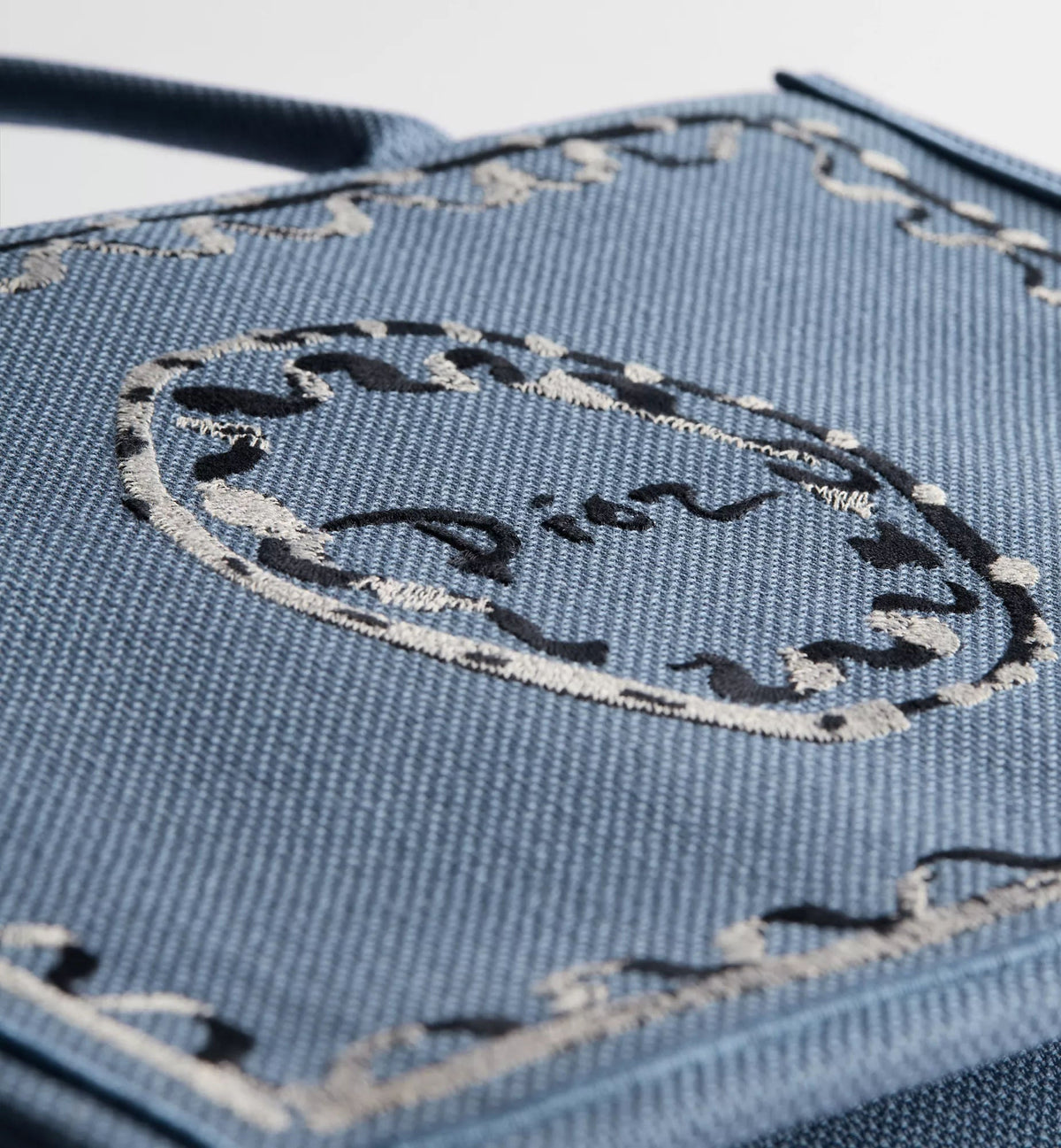 Women's Medium Book Tote with Strap