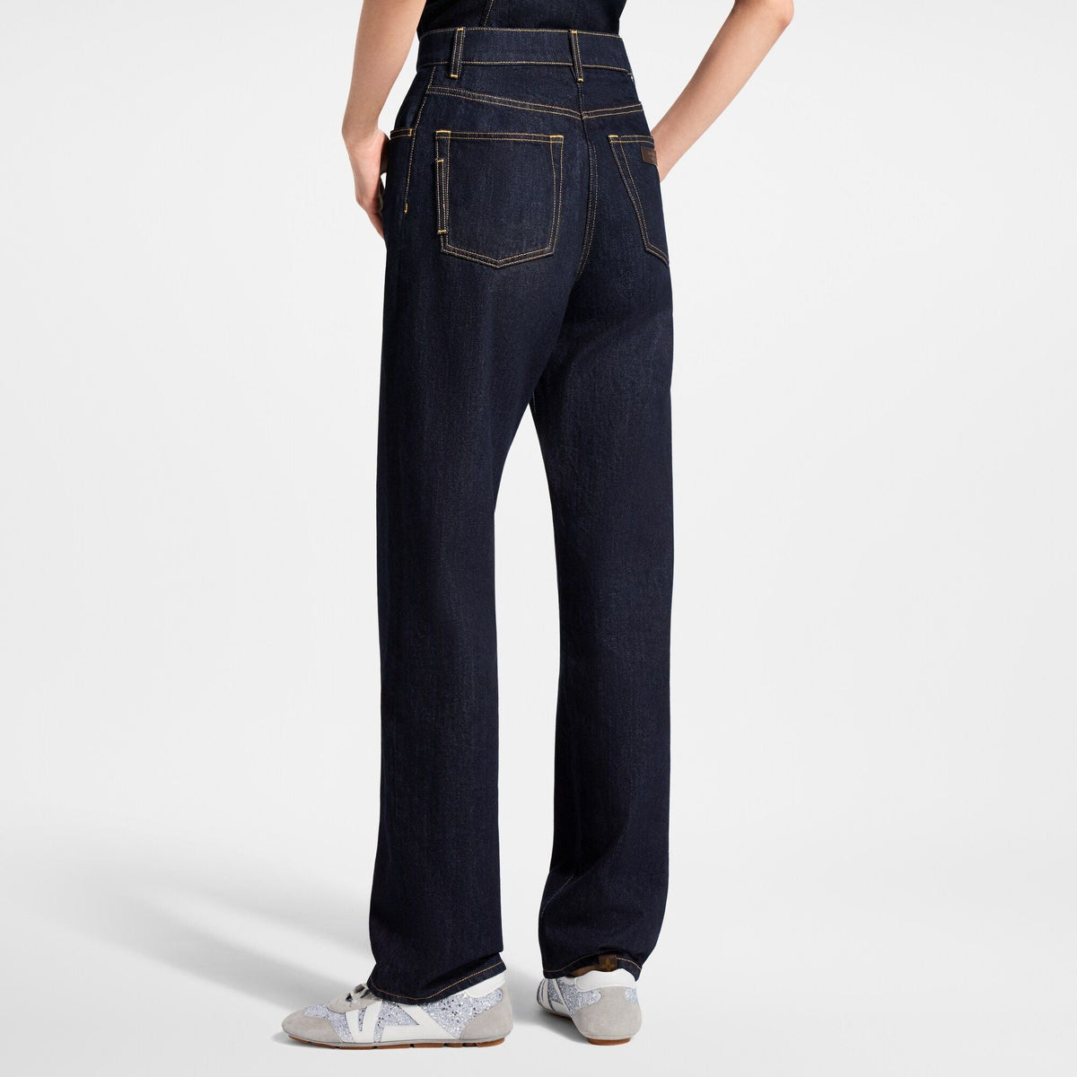 Women's Straight-Cut Indigo Jeans