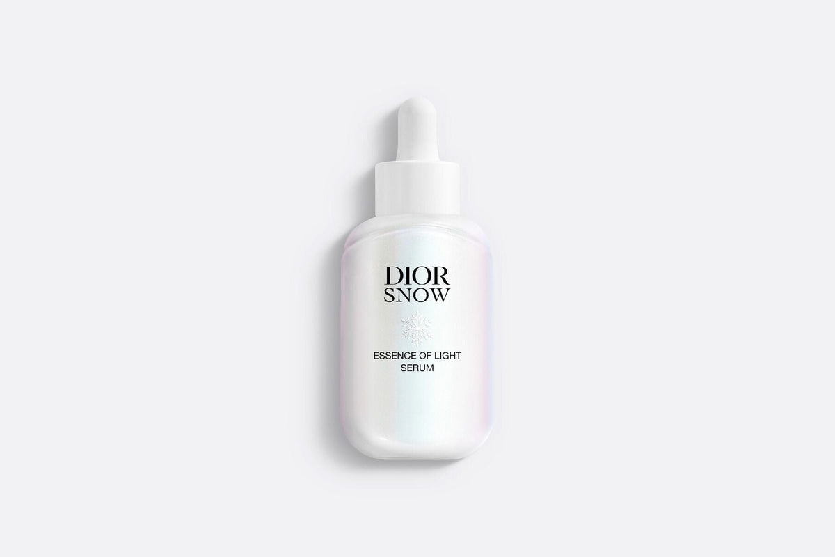 Snow Essence of Light Brightening Serum