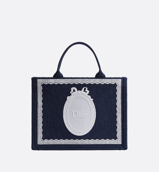 Women's Medium Book Tote with Strap
