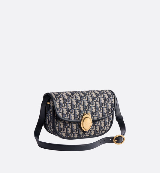 Women's Medium Médaillon Flap Bag
