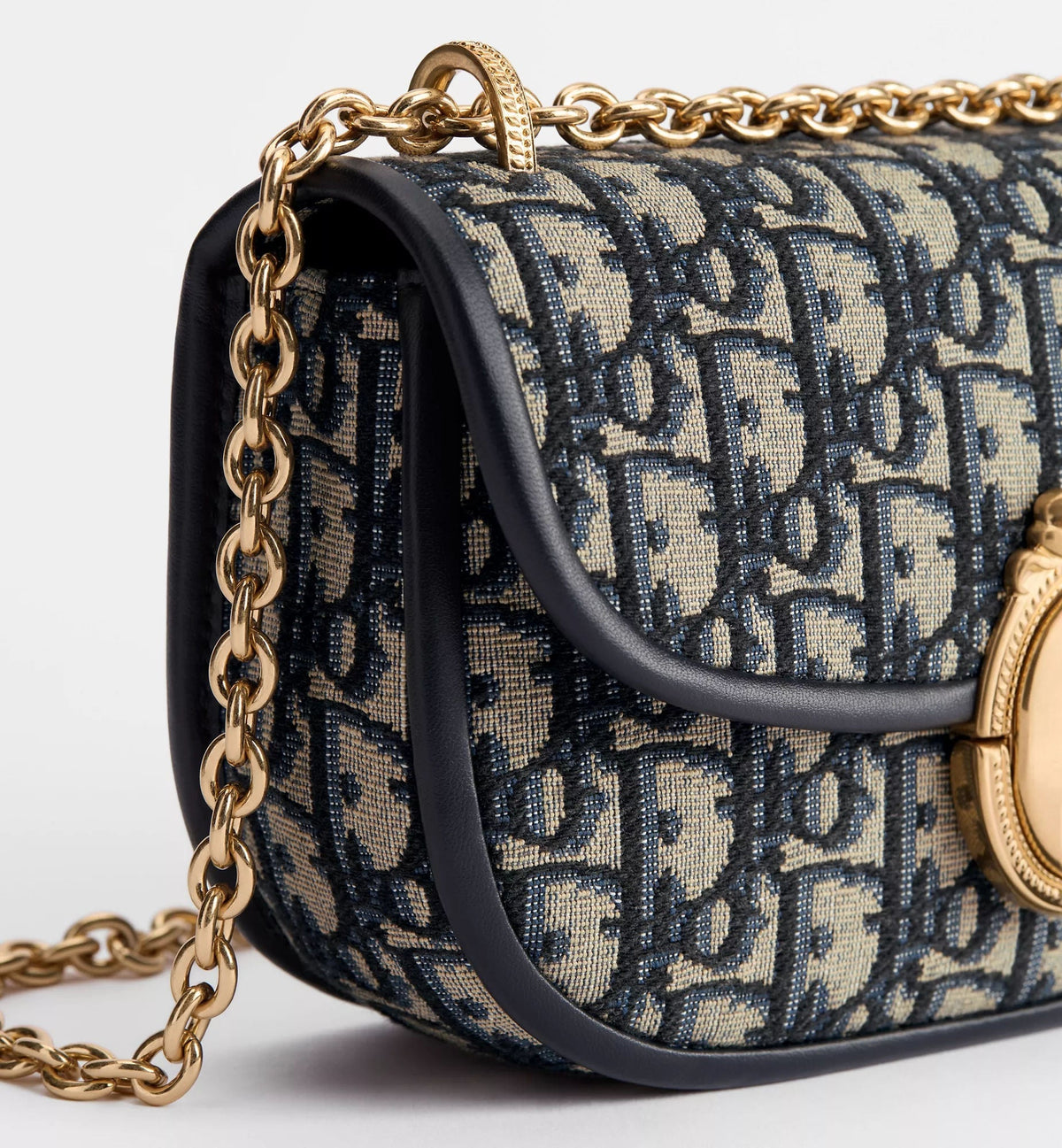 Women's Small Médaillon Flap Bag