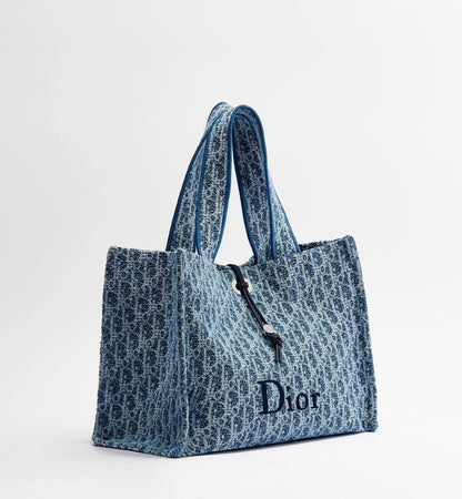 Women's Medium Spongy Book Tote