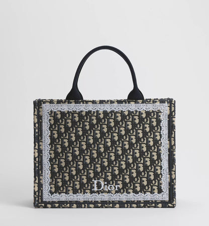 Women's Medium Book Tote with Strap
