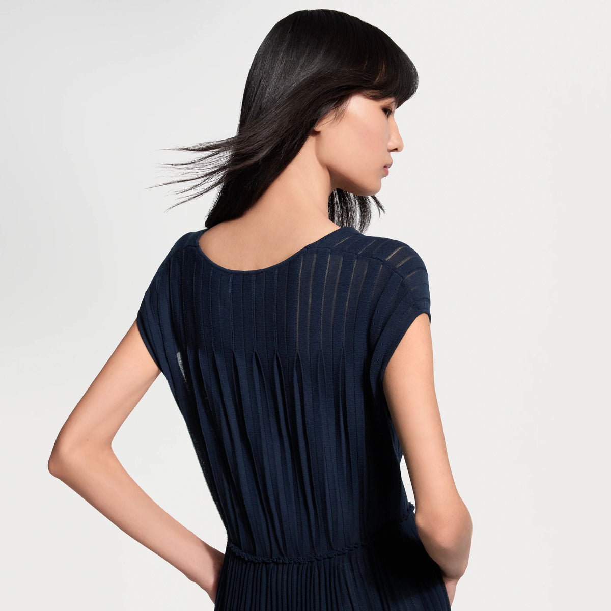 Women's Twist Belt Pleated Dress