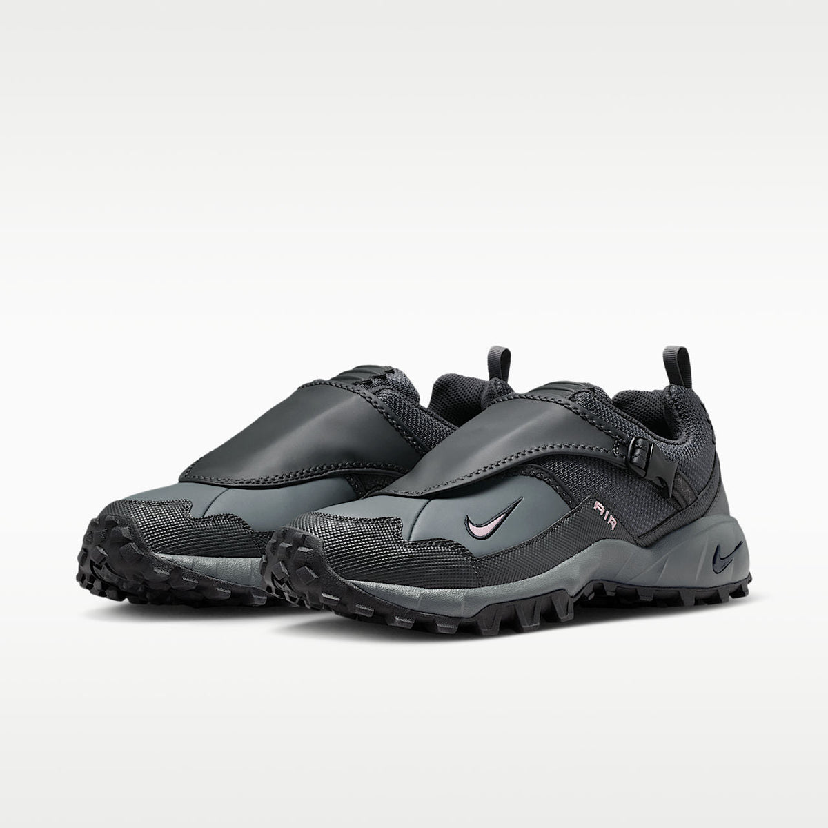 ACG Phassad Men's Rugged Trail Running Shoes Anthracite