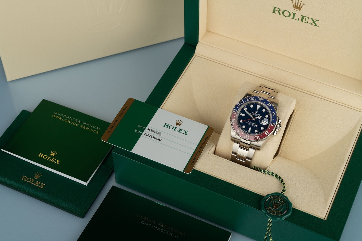 GMT-Master II Oyster, 40 mm, white gold M126719BLRO-0003